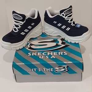 Skechers Platform Sneakers Size 7 Brand New